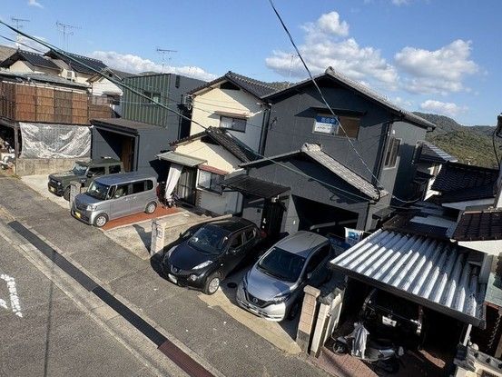 Renovated 3LDK Detached House for Sale in Kure City, Hiroshima - Thumbnail 3