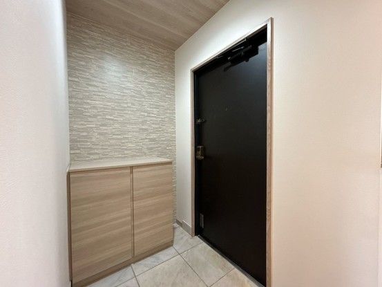 Renovated 2LDK Apartment in Minami-ku, Hiroshima City - Thumbnail 4