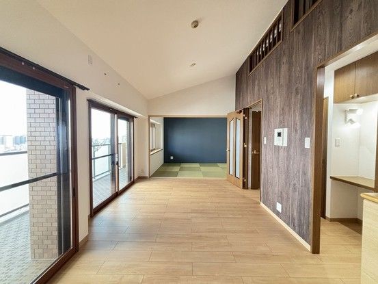 Renovated 3LDK Apartment for Sale in Saeki-ku, Hiroshima - Thumbnail 3