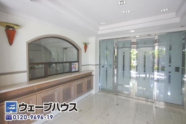 Renovated 3LDK Apartment for Sale in Minami-ku, Okayama City - Thumbnail 4