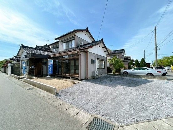 5DK Renovated House for Sale in Sakata, Yamagata - Thumbnail 2