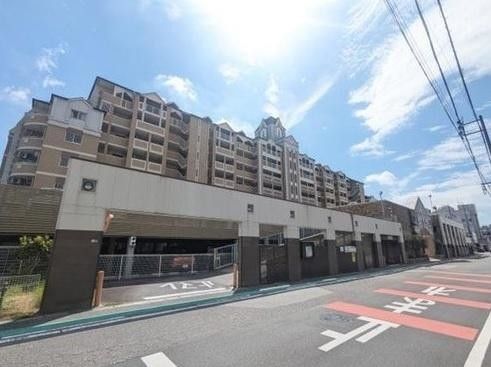 Renovated 3LDK Apartment for Sale near Kita-Okazaki Station, Okazaki - Main Image