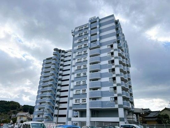 Renovated 3SLDK Apartment in Oita City for Sale - Thumbnail 2