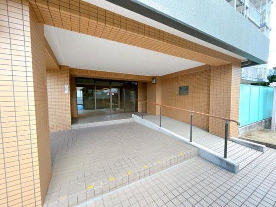 3LDK Apartment for Sale in Ube, Yamaguchi – 71.17m² - Thumbnail 4