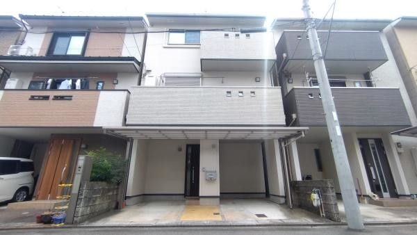 3LDK House for Sale in Nakagyo Ward, Kyoto near Nijo Station - Thumbnail 3
