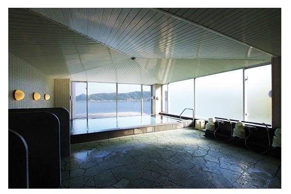 1R Resort Apartment with Ocean View in Atami, Shizuoka - Thumbnail 4