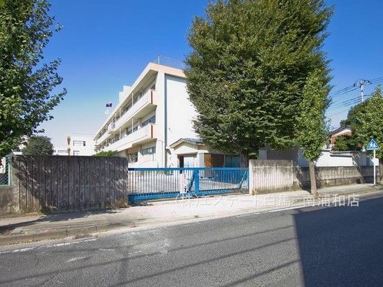 2SLDK Apartment for Sale in Warabi, Saitama - 60.09 sqm - Thumbnail 2