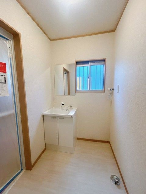 Renovated 4LDK House in Yuki City, Ibaraki - 93.61 sqm - Thumbnail 4