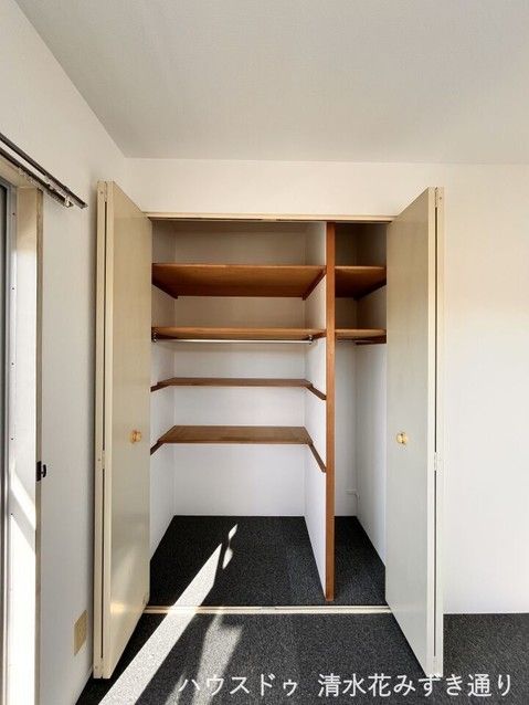 4LDK Apartment for Sale in Aoi Ward, Shizuoka City - Thumbnail 3