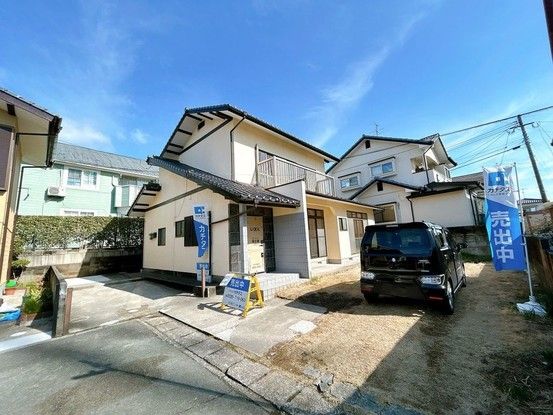 Renovated 4LDK House Near Musashizuka Station in Kumamoto - Thumbnail 2