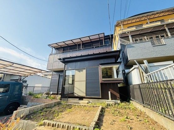 4LDK Corner Lot House for Sale in Saitama City - Thumbnail 2