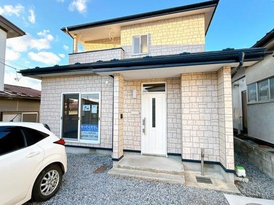 Renovated 3LK House with Parking for 4 in Hachinohe, Aomori - Thumbnail 4