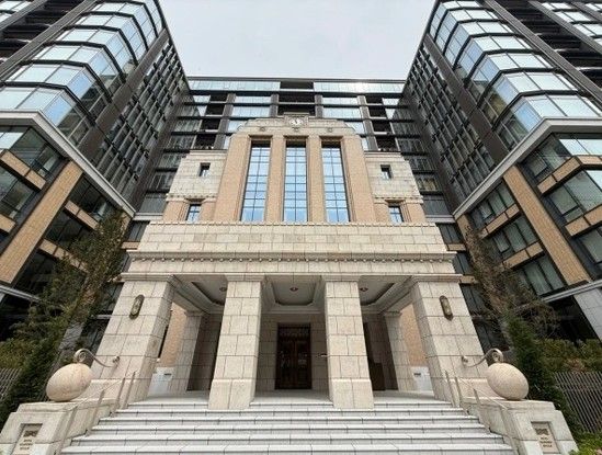2LDK Apartment for Sale in Minato-ku, Tokyo - Thumbnail 2
