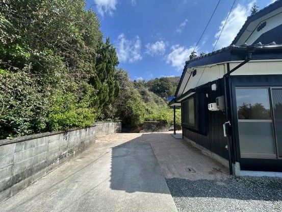 4LDK Renovated House for Sale in Hofu City, Yamaguchi - Thumbnail 4