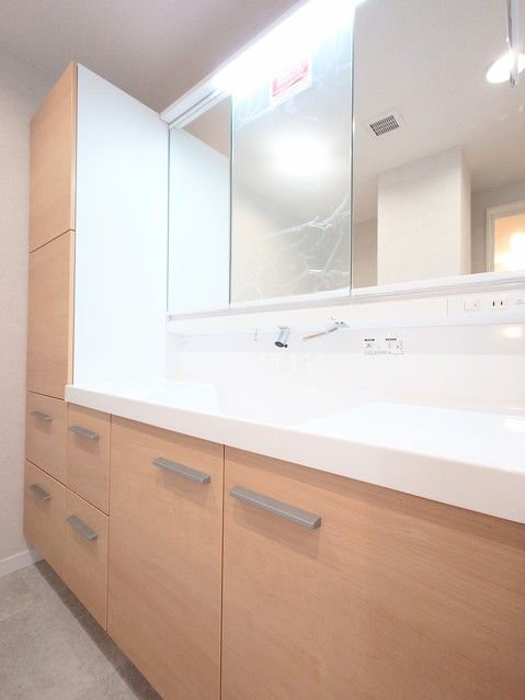 Renovated 4LDK Apartment in Nagoya - 100.94 sqm - Thumbnail 3