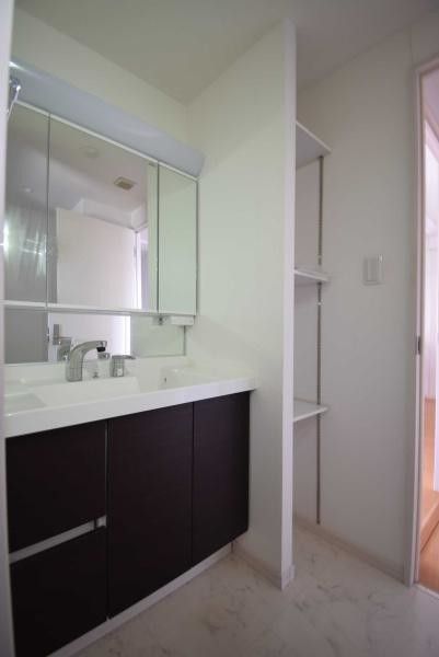 3LDK Apartment for Sale in Tsuchiura, Ibaraki - 71m2 - Thumbnail 3