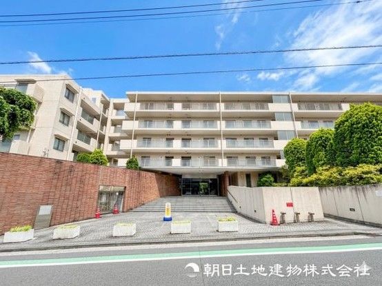 3LDK Apartment for Sale in Konan Ward, Yokohama - Thumbnail 2
