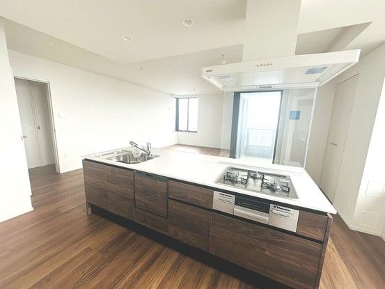 4LDK Apartment for Sale in Fukuoka City, 103.76 sqm - Thumbnail 3