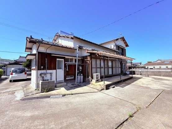 7LDK House with Large Garden in Yukuhashi, Fukuoka - Thumbnail 4