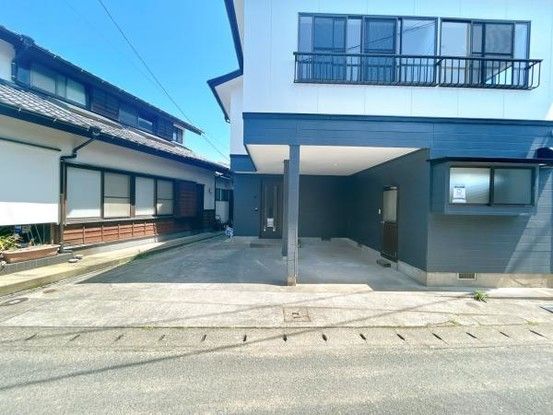 Renovated 4LDK House for Sale in Arita, Saga Prefecture - Thumbnail 3
