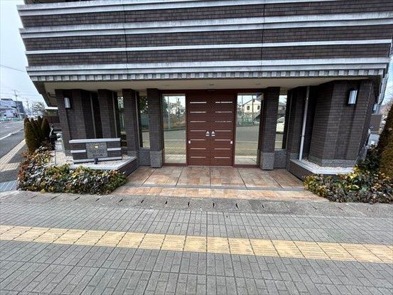 3LDK Apartment for Sale in Taihaku Ward Sendai - Thumbnail 2