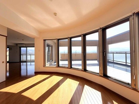 4LDK Top-Floor Apartment in Matsumoto, Nagano - Thumbnail 4