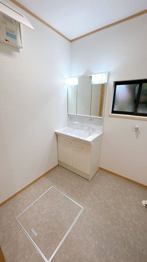 Renovated 4LDK House for Sale in Fukushima City - Thumbnail 3