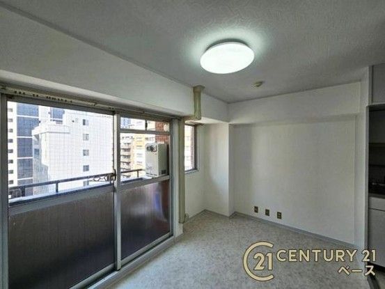 Renovated 1R Apartment for Sale in Chuo Ward, Osaka - Thumbnail 2