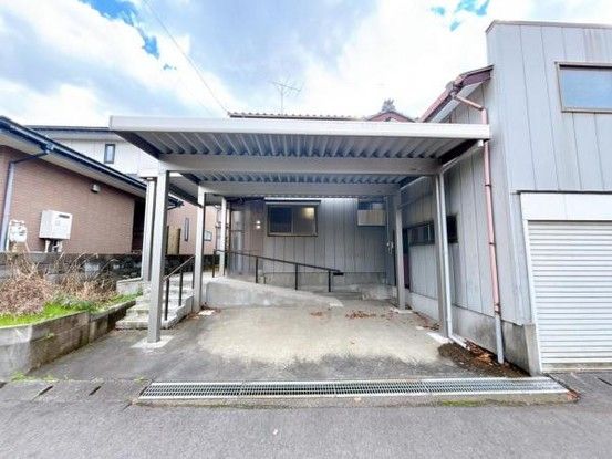 5LDK Detached House for Sale in Niigata's Akiha Ward - Renovated - Thumbnail 2
