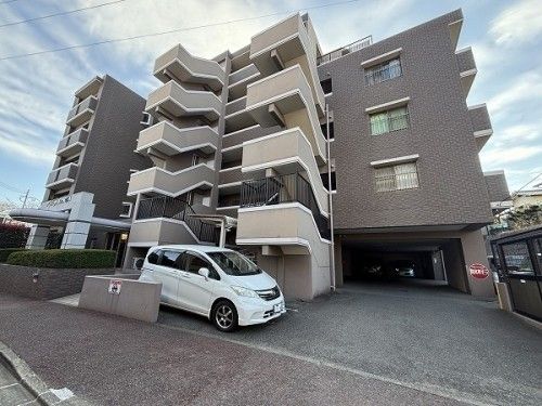 4LDK Apartment for Sale in Kasuga City, Fukuoka - Thumbnail 2