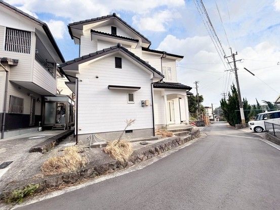 Renovated 5LDK House in Shimabara, Nagasaki - 115.52 sqm - Thumbnail 2