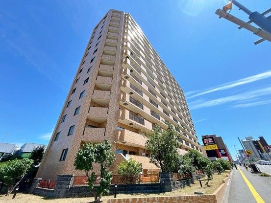 3LDK Renovated Apartment Near Tsukisamu-Chuo Station in Sapporo - Thumbnail 4