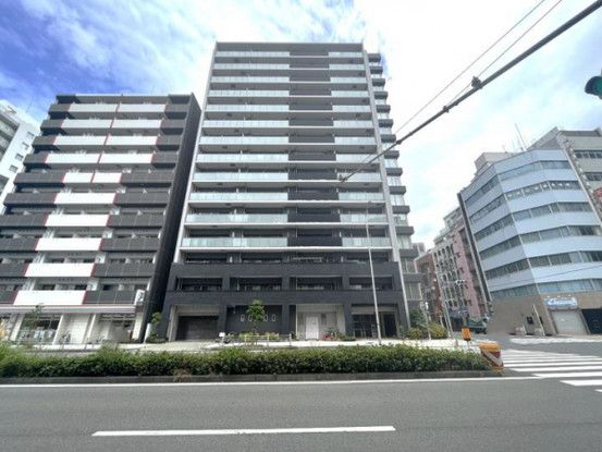 2LDK Apartment for Sale in Naniwa Ward, Osaka - Thumbnail 2
