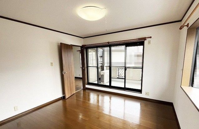 6LDK Two-Family Wooden House for Sale in Omihachiman, Shiga - Thumbnail 4