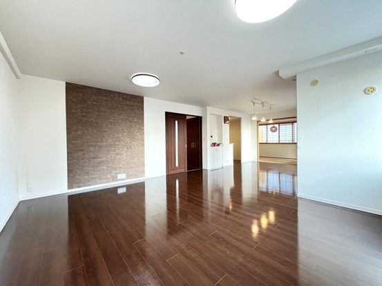 3LDK Apartment for Sale in Ritsurin Park Area, Takamatsu - Thumbnail 4