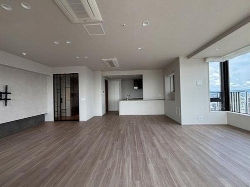 2LDK Apartment in Kita-ku, Osaka - 105.98 sqm - The Park House Nakanoshima Tower - Thumbnail 3