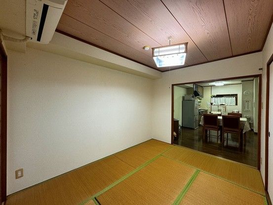 2LDK Apartment for Sale in Naha City, Okinawa - 49.14m² - Thumbnail 4