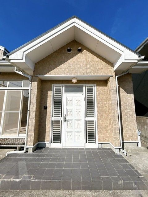 Renovated 2LDK House for Sale in Kitaibaraki, Ibaraki - Thumbnail 2