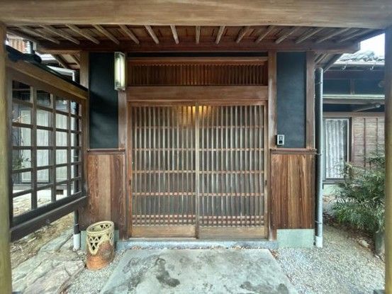 Spacious 7LDK House with Large Land in Ayagawa, Kagawa - Image 1