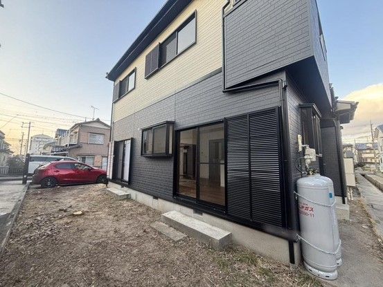 Renovated 4SLDK House Near Nishi-Okazaki Station in Okazaki - Thumbnail 3