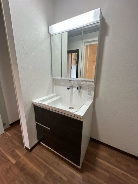 Renovated 6SLDK House in Fukushima City with Parking - Thumbnail 4