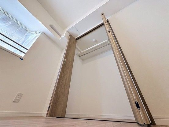 Renovated 3LDK Apartment for Sale in Ichikawa, Chiba - Thumbnail 4