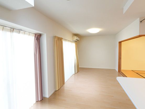 3LDK Apartment for Sale in Nishi Ward, Hiroshima | 78.02 sqm - Thumbnail 4