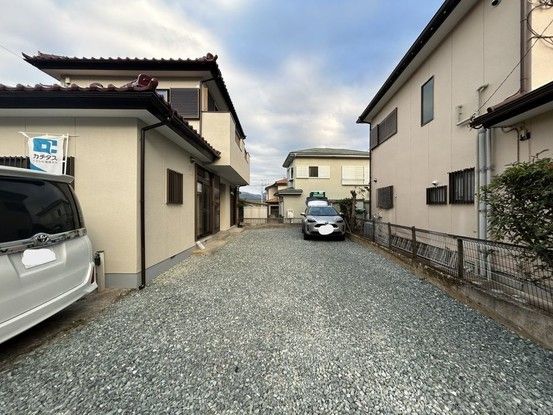 Renovated 4DK House in Kōshi, Yamanashi – 99m² on 215m² Land - Thumbnail 4
