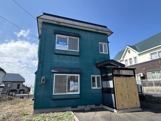 4LDK Detached House for Sale in Aomori City, Aomori - Thumbnail 2