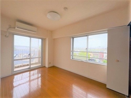 3LDK Apartment in Sumida, Tokyo - 69.54m² Corner Unit - Thumbnail 2