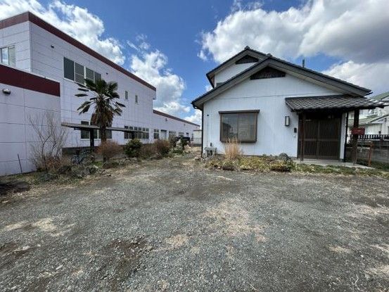 5DK House with Garden for Sale in Isesaki, Gunma - Thumbnail 2