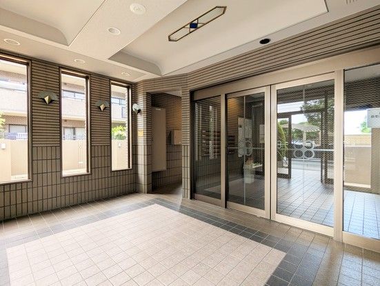 Renovated 4LDK Apartment in Nagoya's Chikusa-ku, 86.7 sqm - Thumbnail 4