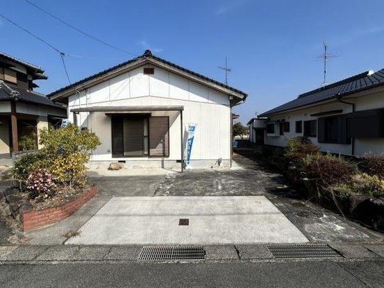 3LDK Single-Story House for Sale in Ube City, Yamaguchi - Thumbnail 2