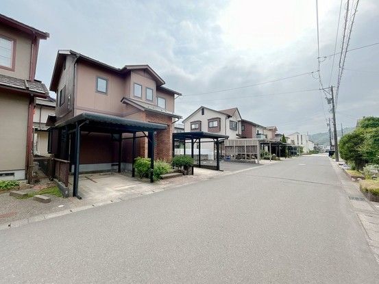 Renovated 4LDK House for Sale in Fukui City with Parking - Thumbnail 3